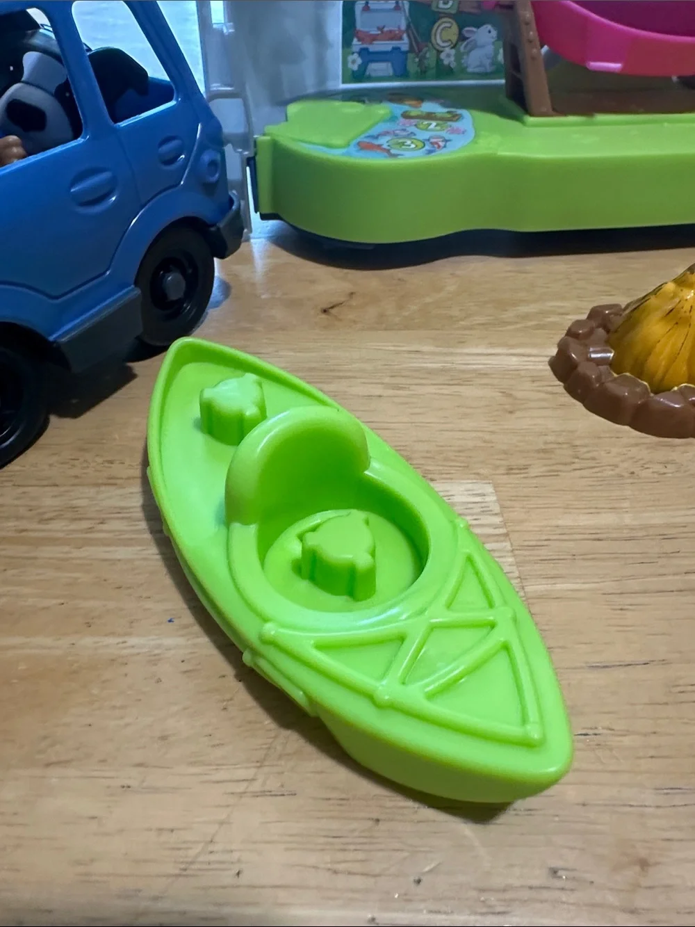 Fisher Price Little People Camper Playset with Blue Truck and Lime Kayak